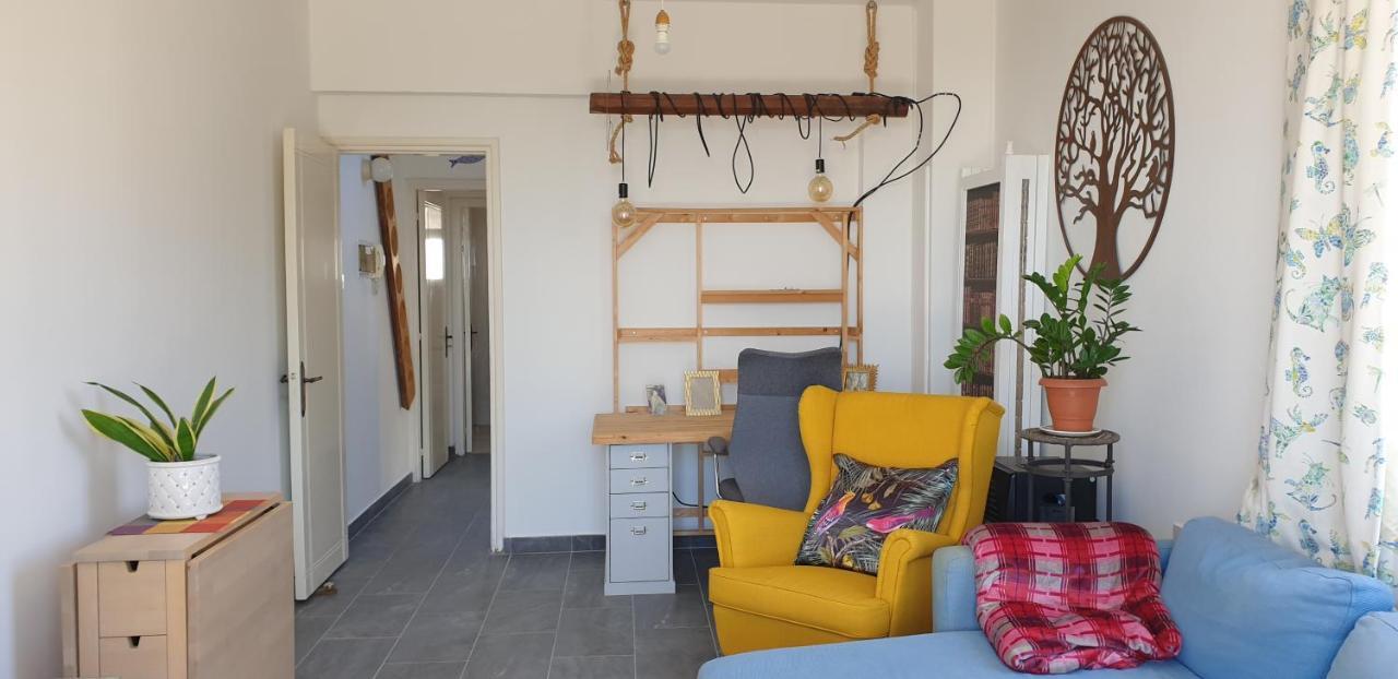 Athena And The Owl Beachside Apt Paphos Bagian luar foto